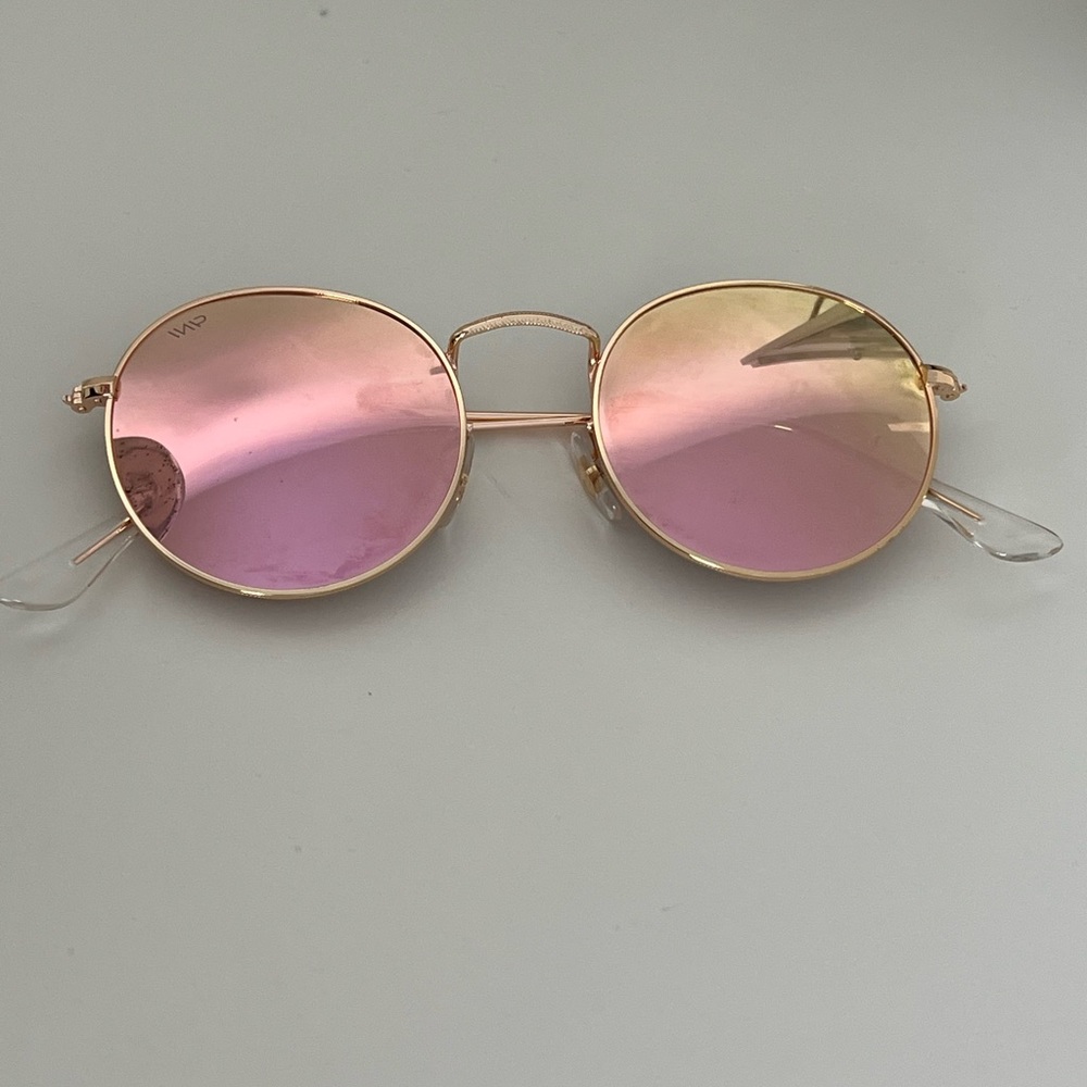 Round Pink and Gold Sunglasses